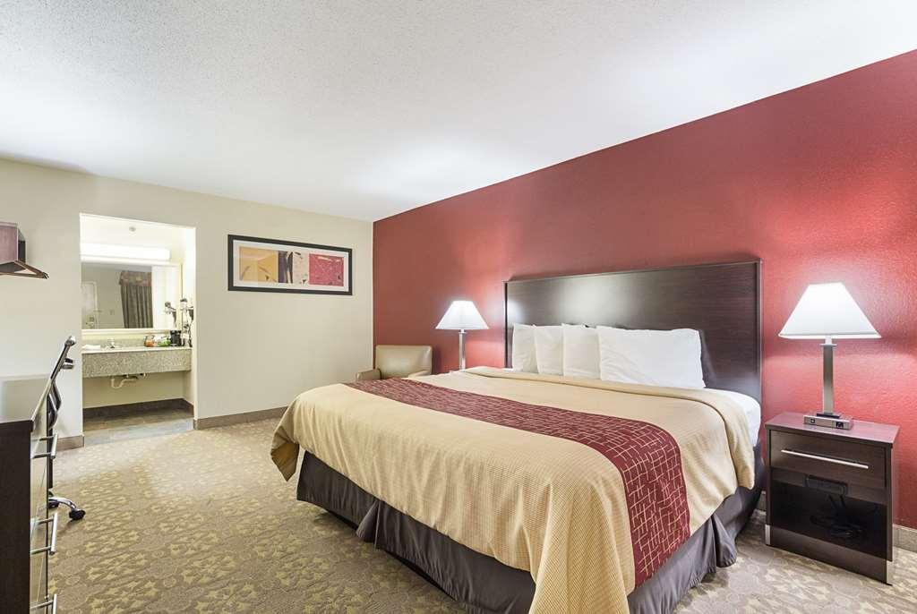 Red Roof Inn Plus+ Dallas - Addison Szoba fotó