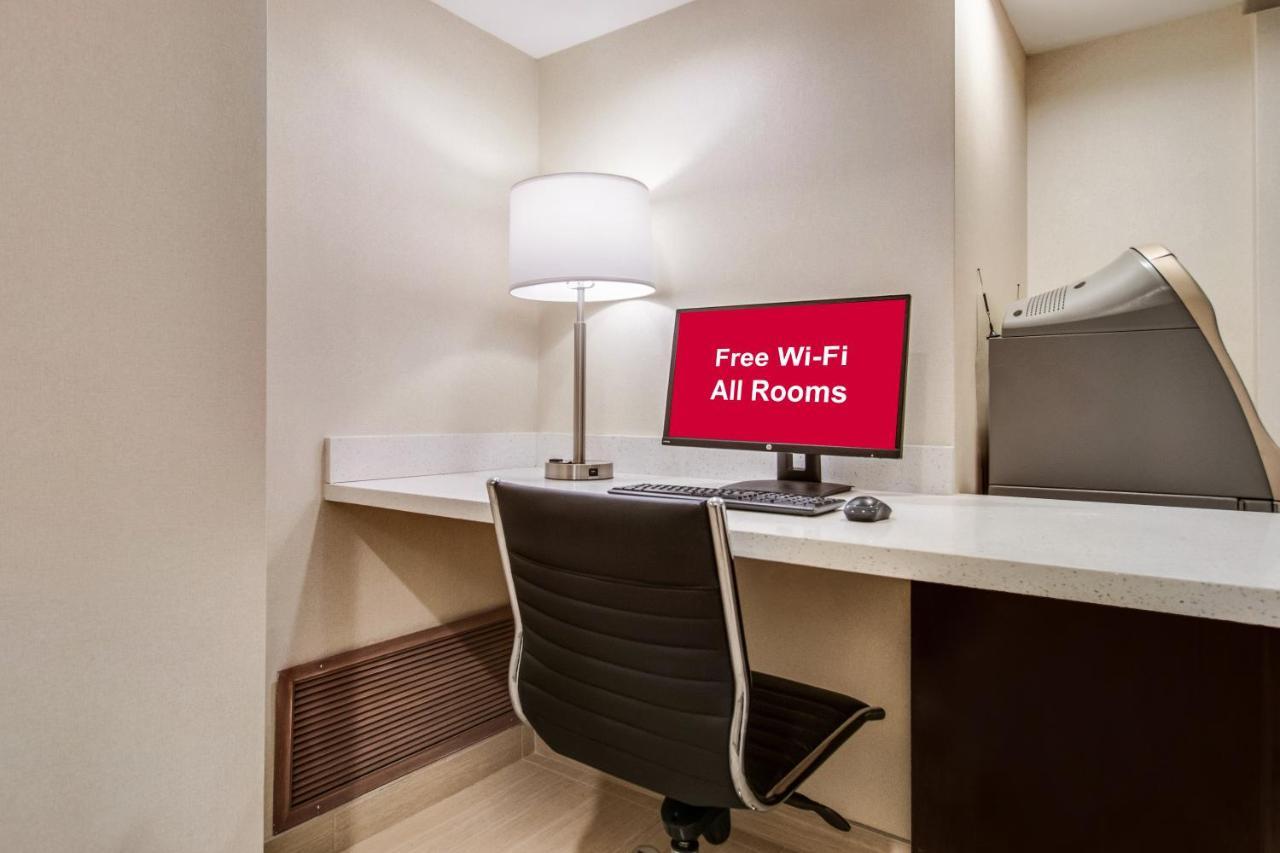 Red Roof Inn Plus+ Dallas - Addison Kültér fotó