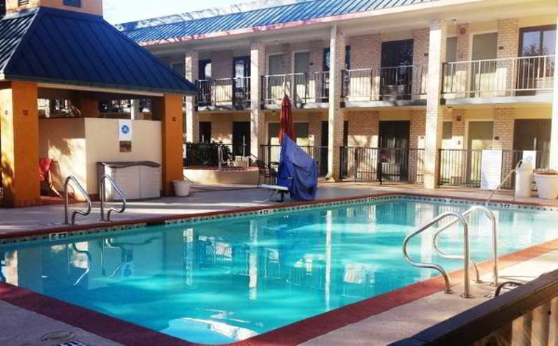 Red Roof Inn Plus+ Dallas - Addison Kültér fotó